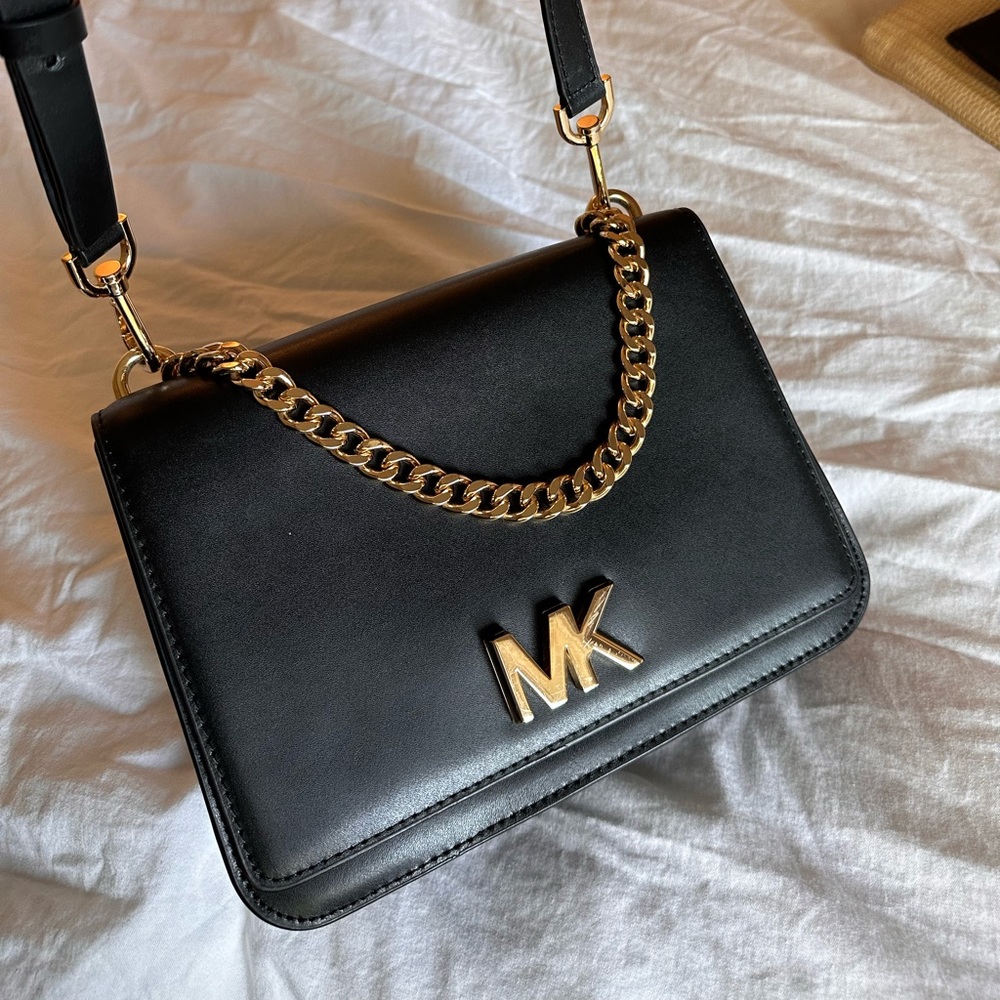 michael Kors Leather bag